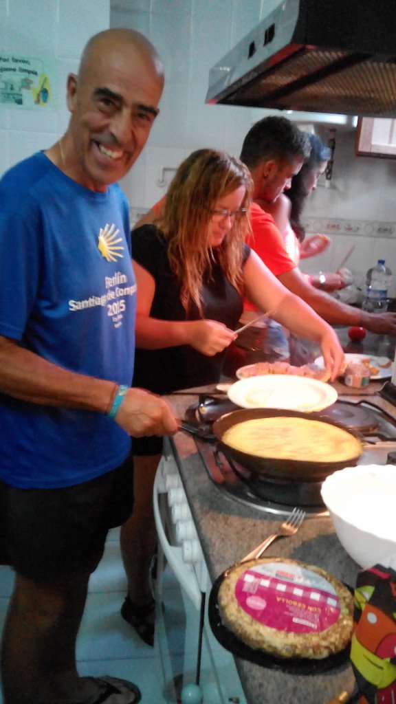 Salvador colabora con su tortilla, famosa ya en media Europa 